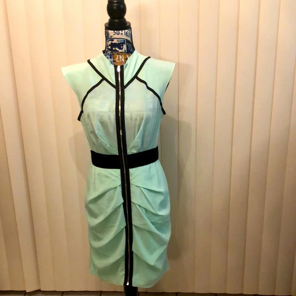 BEBE DRESS - Picture 1 of 9